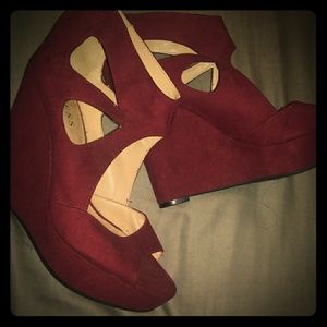 Maroon Guess Wedges